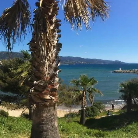 Studio,proche Mer Et Commerces,tennis,piscine Dans *